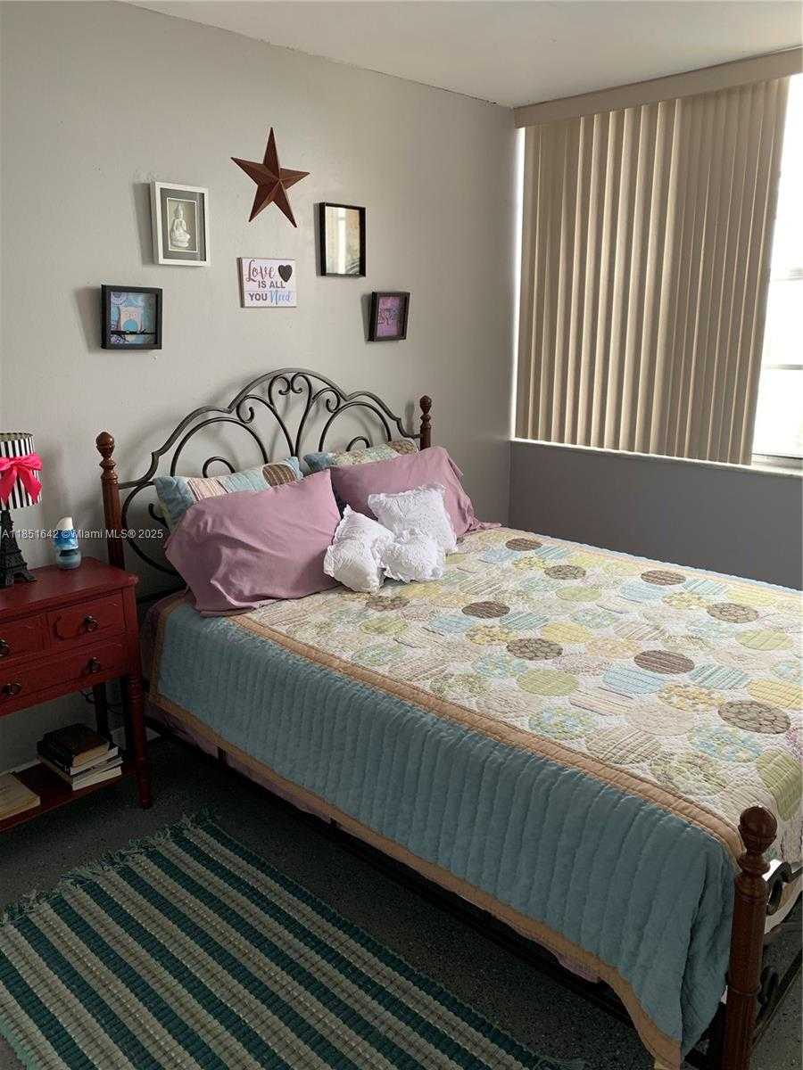 Small Image of 2025 NORTH EAST 164TH ST #808, North Miami Beach Number 9