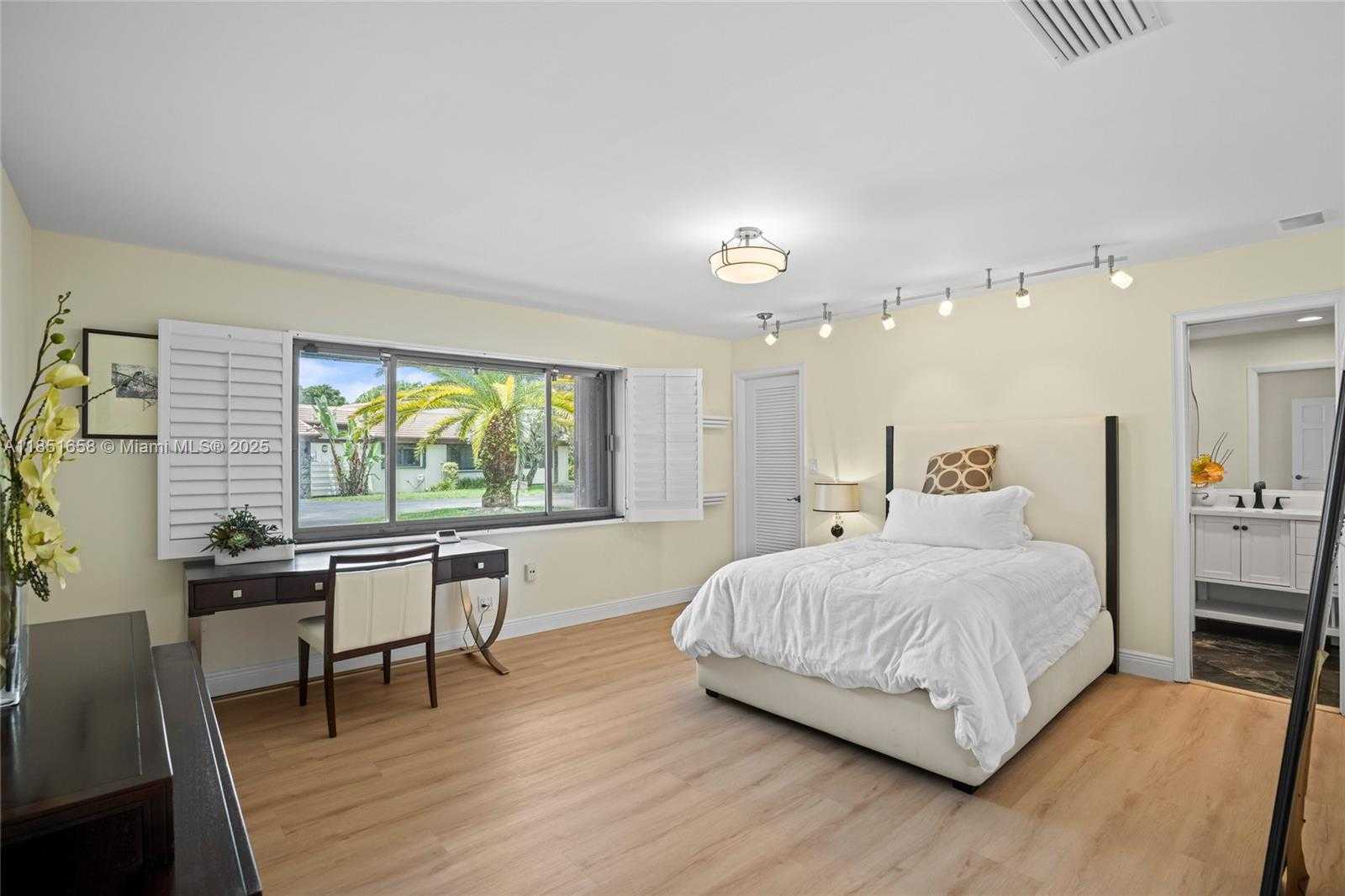 Small Image of 3650 NORTH 36TH AVE #29, Hollywood Number 11