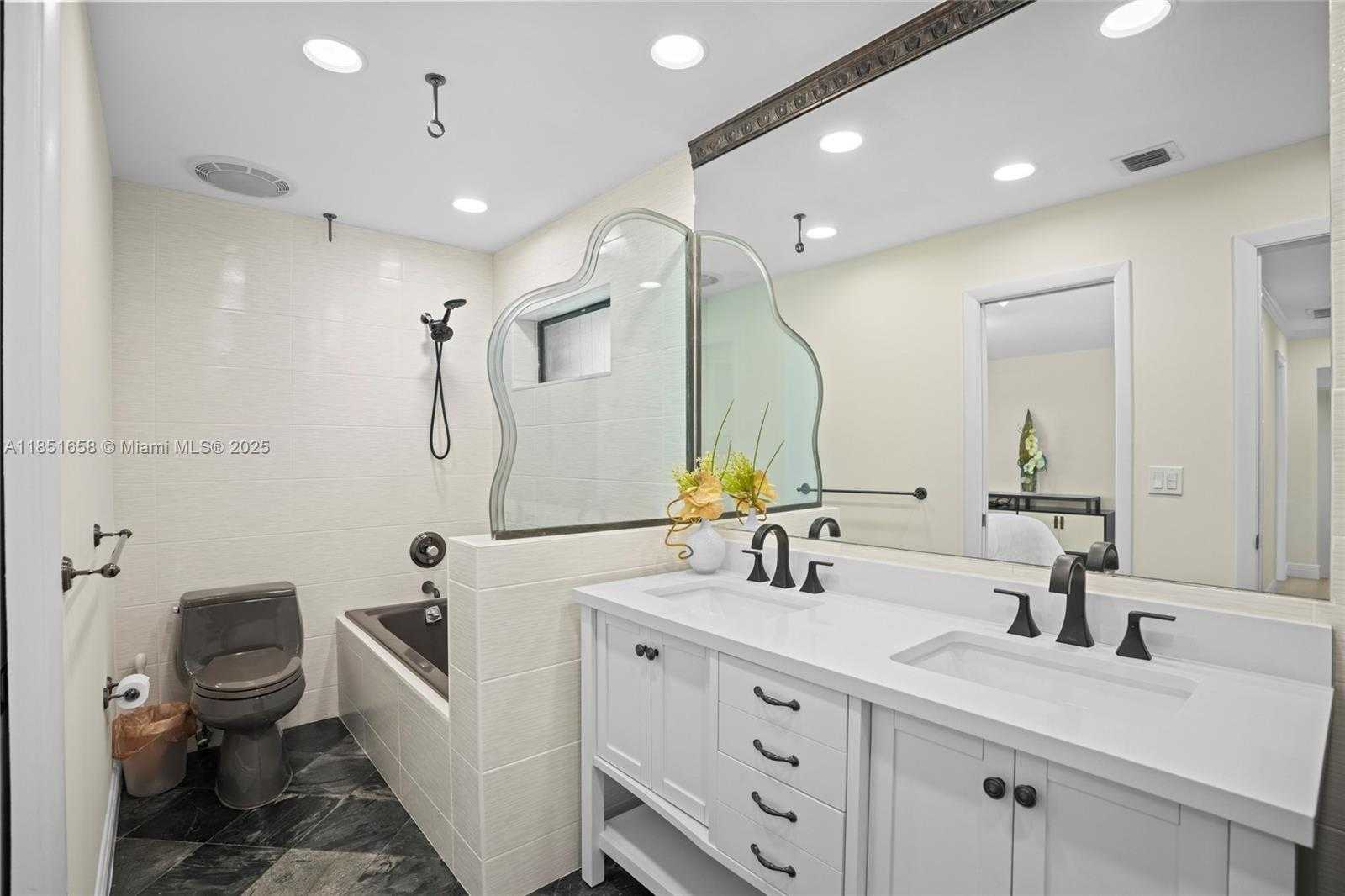 Small Image of 3650 NORTH 36TH AVE #29, Hollywood Number 14