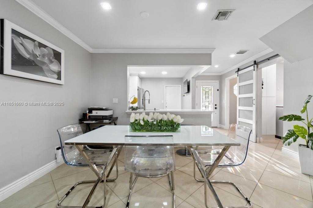 Small Image of 3659 NORTH WEST 91ST LN, Sunrise Number 12