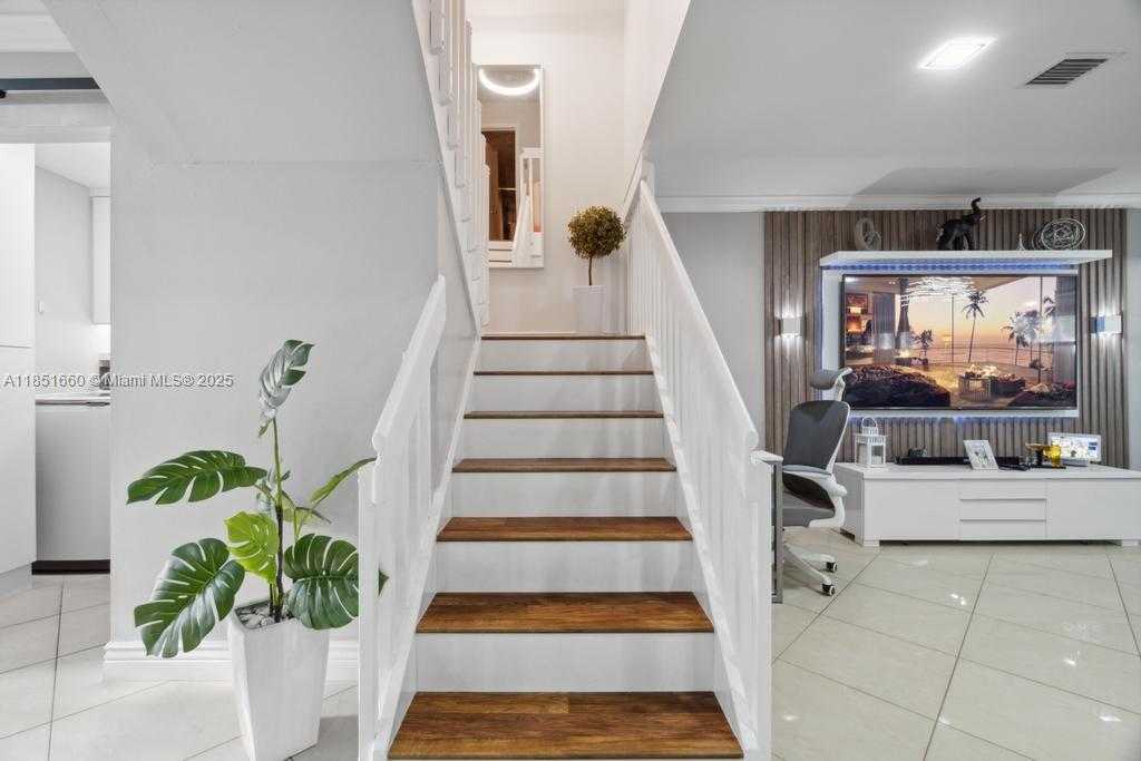 Small Image of 3659 NORTH WEST 91ST LN, Sunrise Number 16