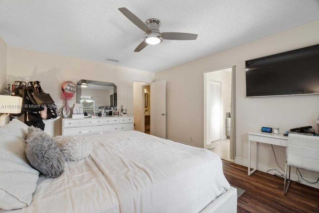 Small Image of 3659 NORTH WEST 91ST LN, Sunrise Number 25