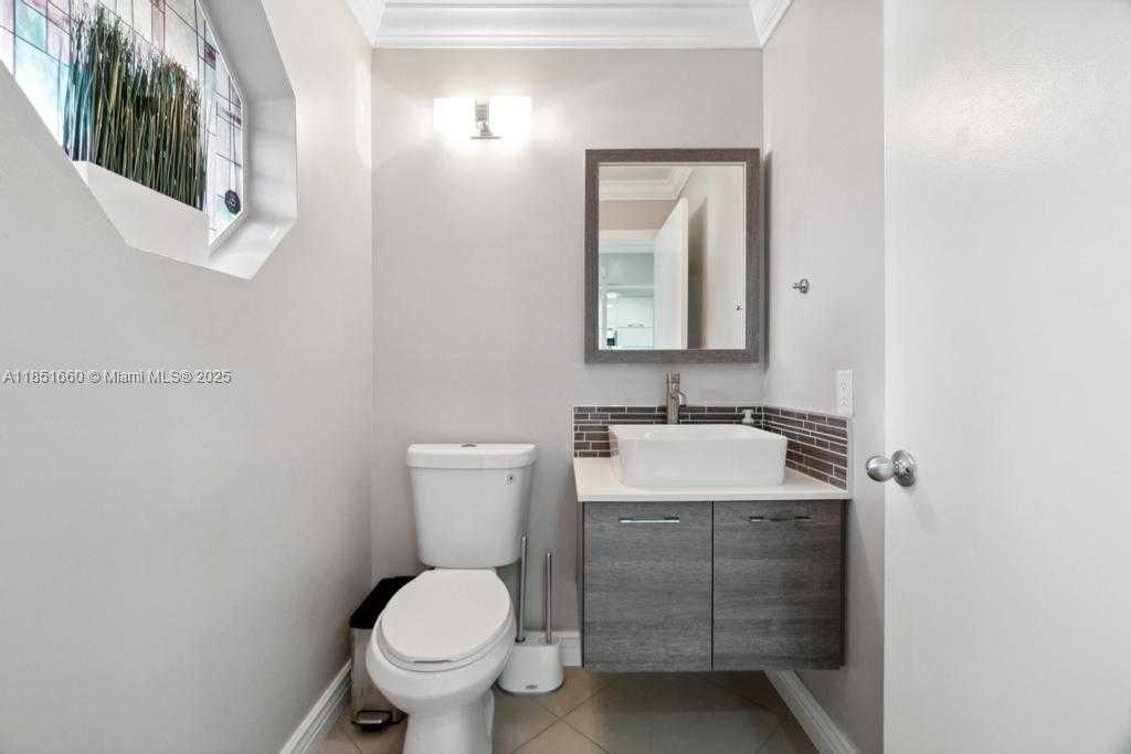 Small Image of 3659 NORTH WEST 91ST LN, Sunrise Number 5
