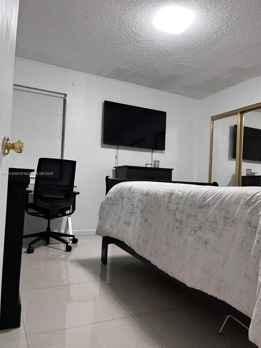 Small Image of 2496 SOUTH WEST 17TH AVE #5301, Miami Number 23