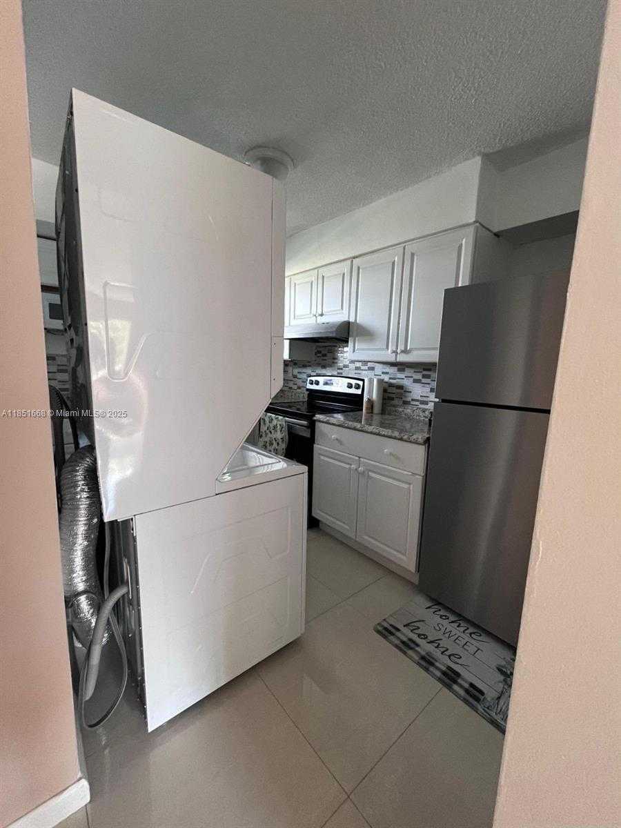 Small Image of 2496 SOUTH WEST 17TH AVE #5301, Miami Number 6