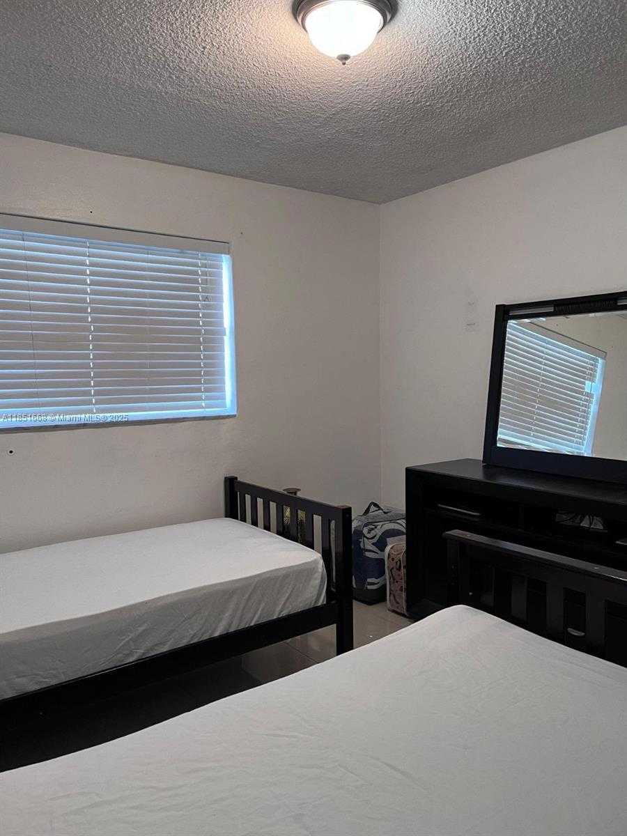 Small Image of 2496 SOUTH WEST 17TH AVE #5301, Miami Number 9