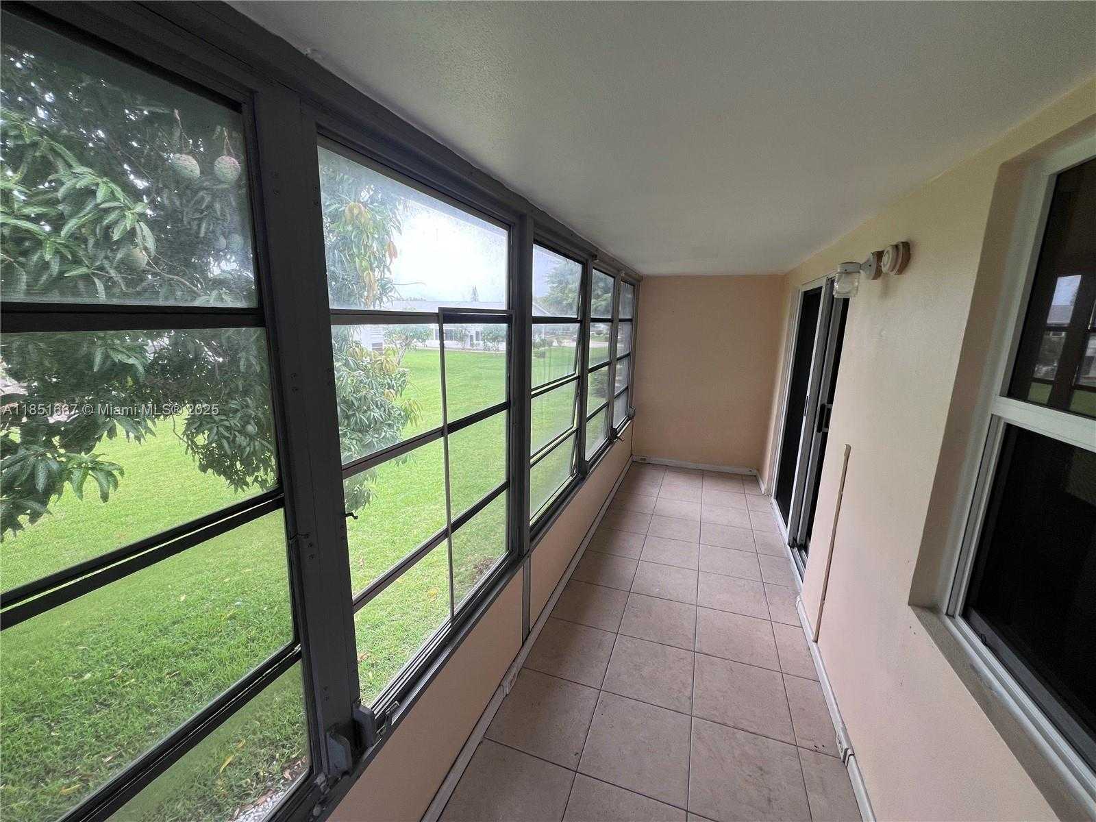 Small Image of 240 NORTHAMPTON L #240, West Palm Beach Number 10