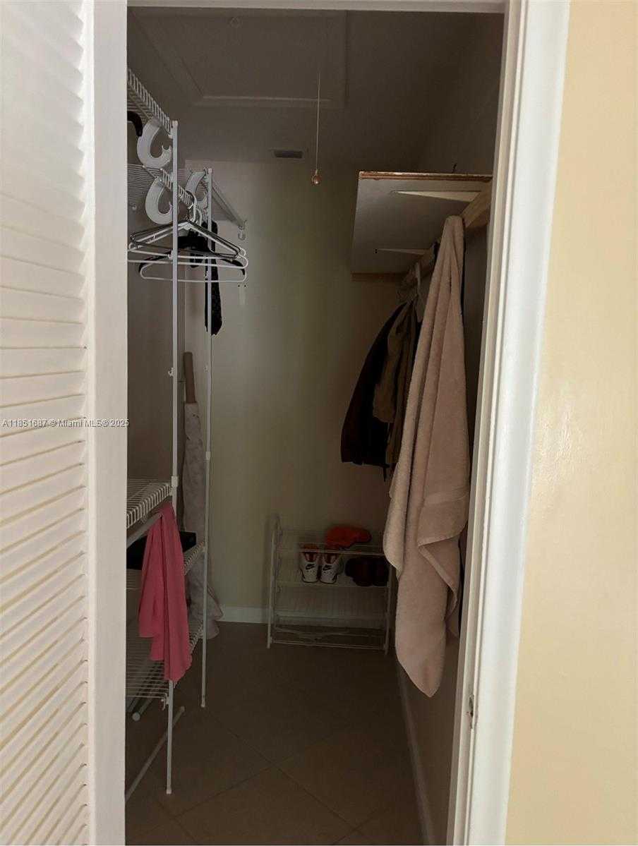 Small Image of 240 NORTHAMPTON L #240, West Palm Beach Number 7