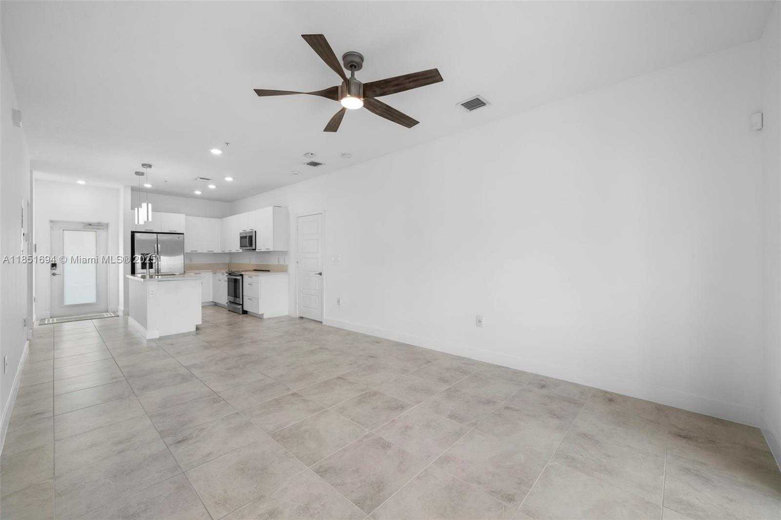 Small Image of 4636 NORTH WEST 84TH AVE #43, Doral Number 15