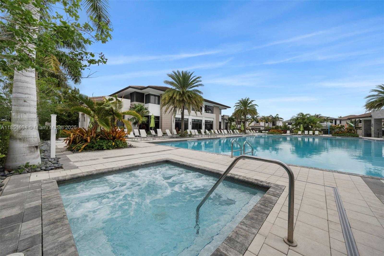 Small Image of 4636 NORTH WEST 84TH AVE #43, Doral Number 21