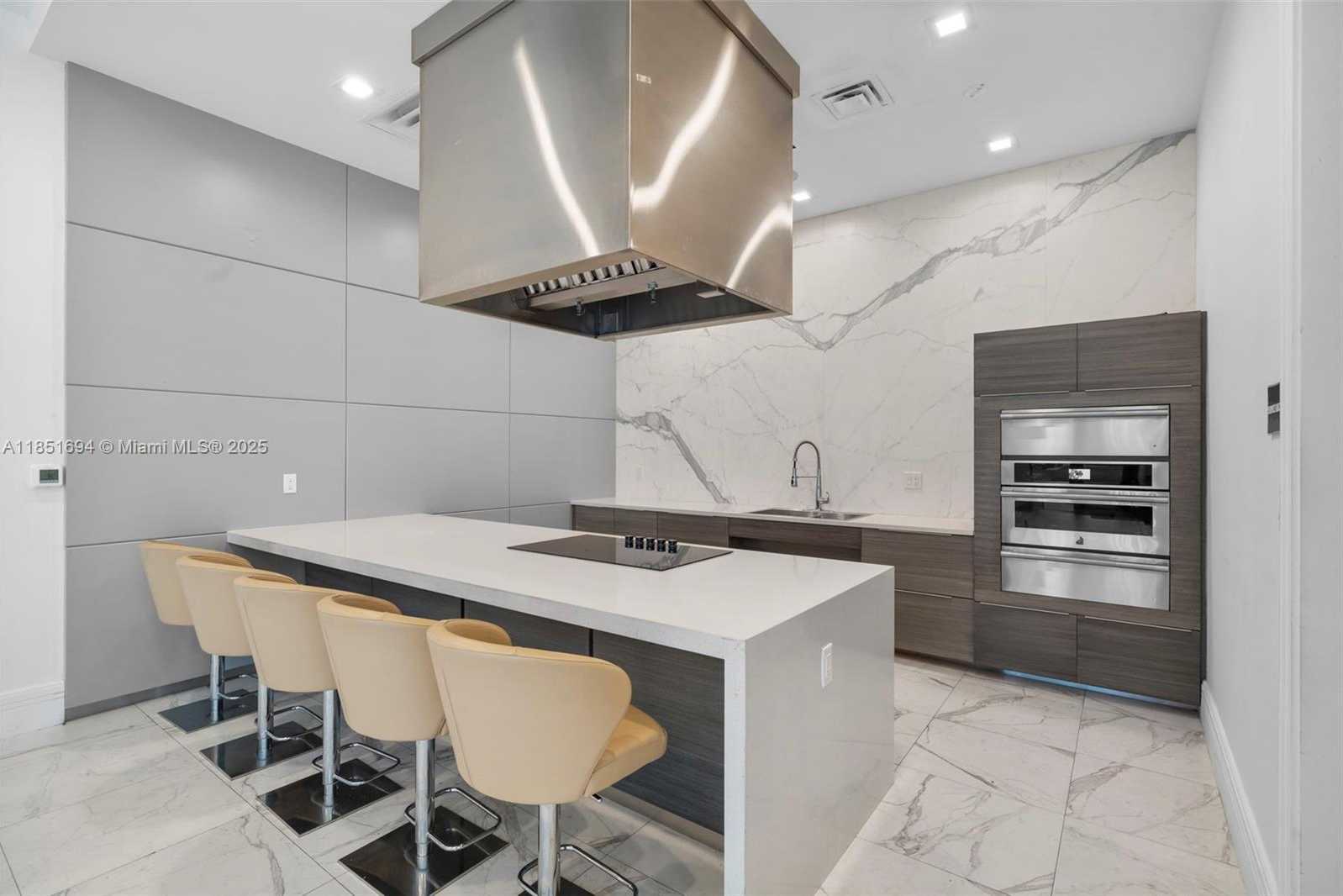 Small Image of 4636 NORTH WEST 84TH AVE #43, Doral Number 27