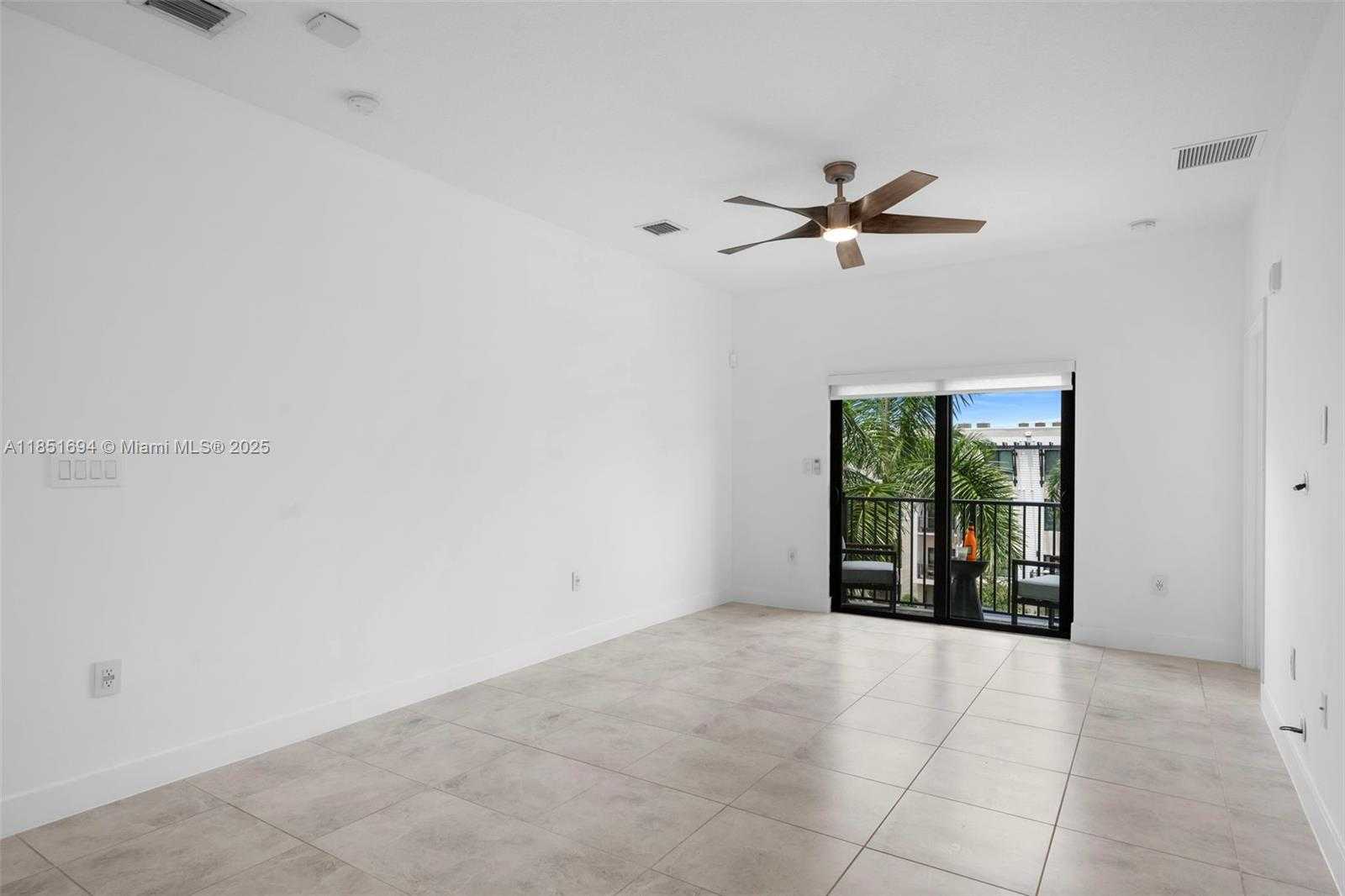 Small Image of 4636 NORTH WEST 84TH AVE #43, Doral Number 4
