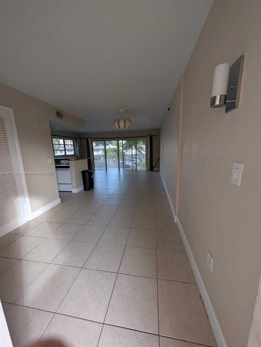 Small Image of 7370 SOUTH WEST 82ND ST #E217, Miami Number 4