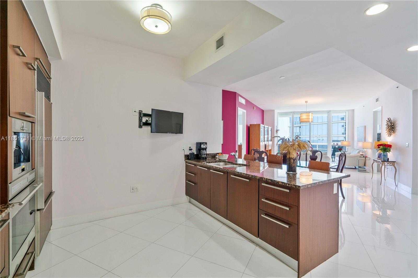 Small Image of 15811 COLLINS AVE #607, Sunny Isles Beach Number 24
