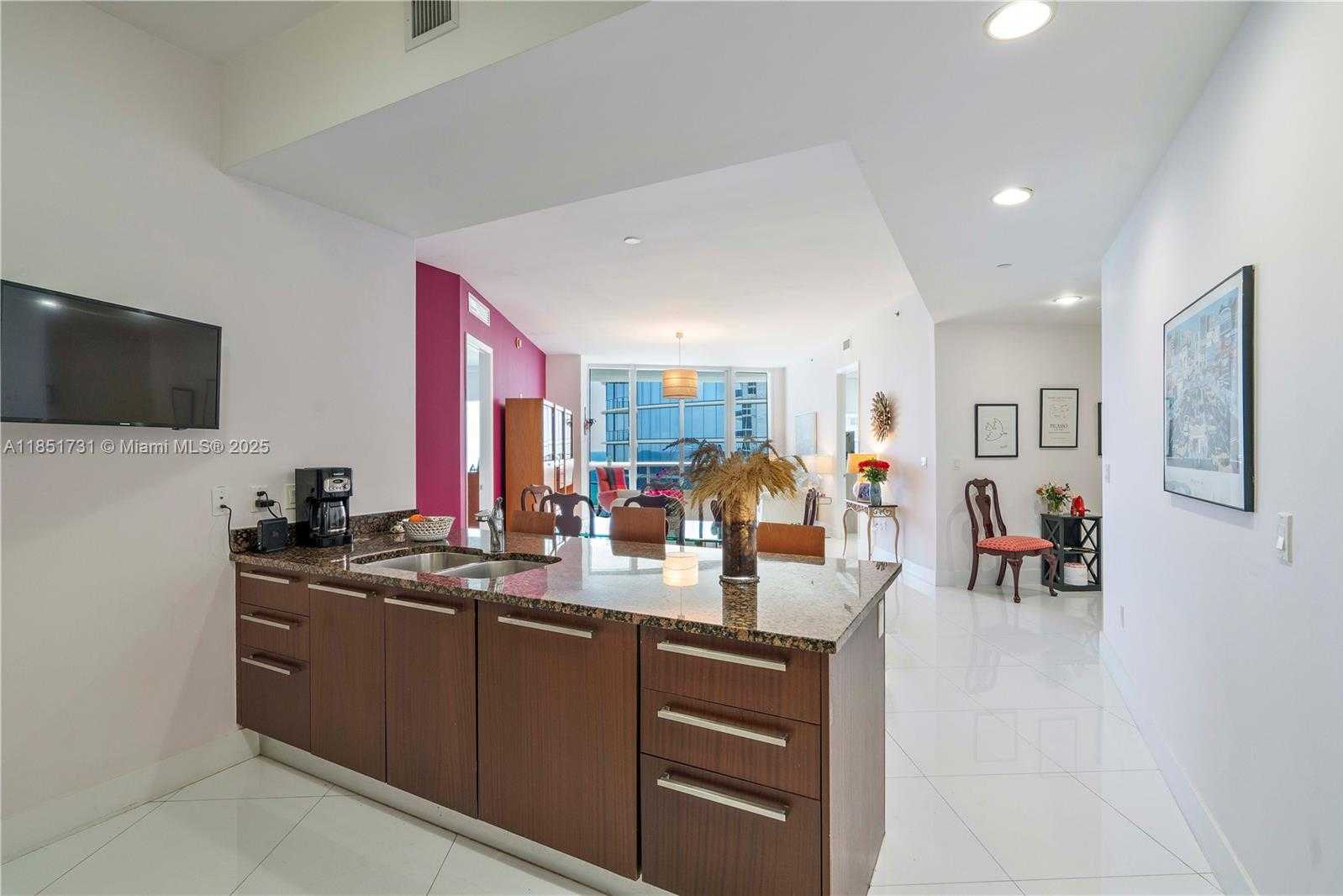 Small Image of 15811 COLLINS AVE #607, Sunny Isles Beach Number 4