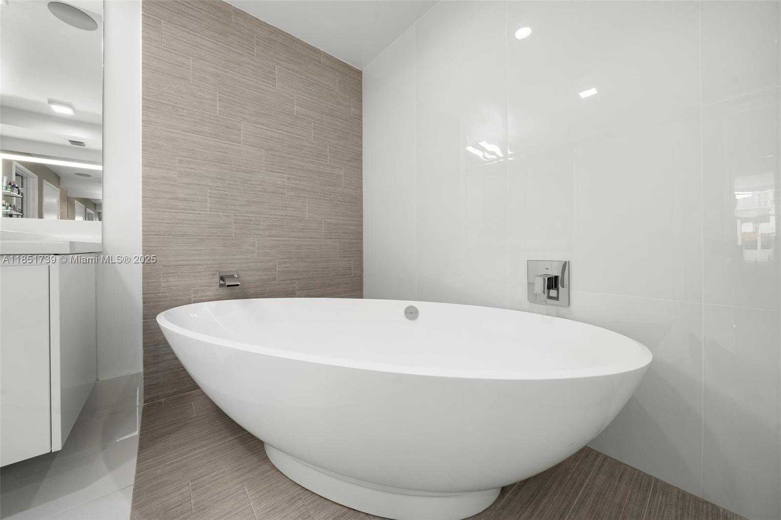 Small Image of 300 SUNNY ISLES BLVD #4-902, Sunny Isles Beach Number 38