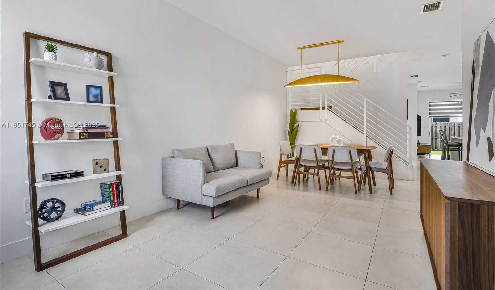 Small Image of 10263 NORTH WEST 72ND ST, Doral Number 2