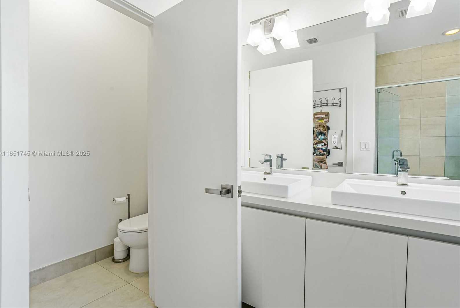 Small Image of 10263 NORTH WEST 72ND ST, Doral Number 22