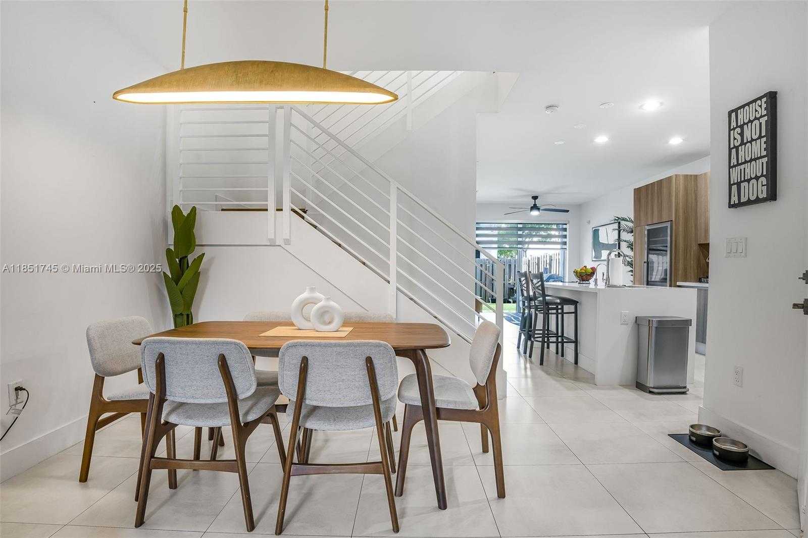 Small Image of 10263 NORTH WEST 72ND ST, Doral Number 3