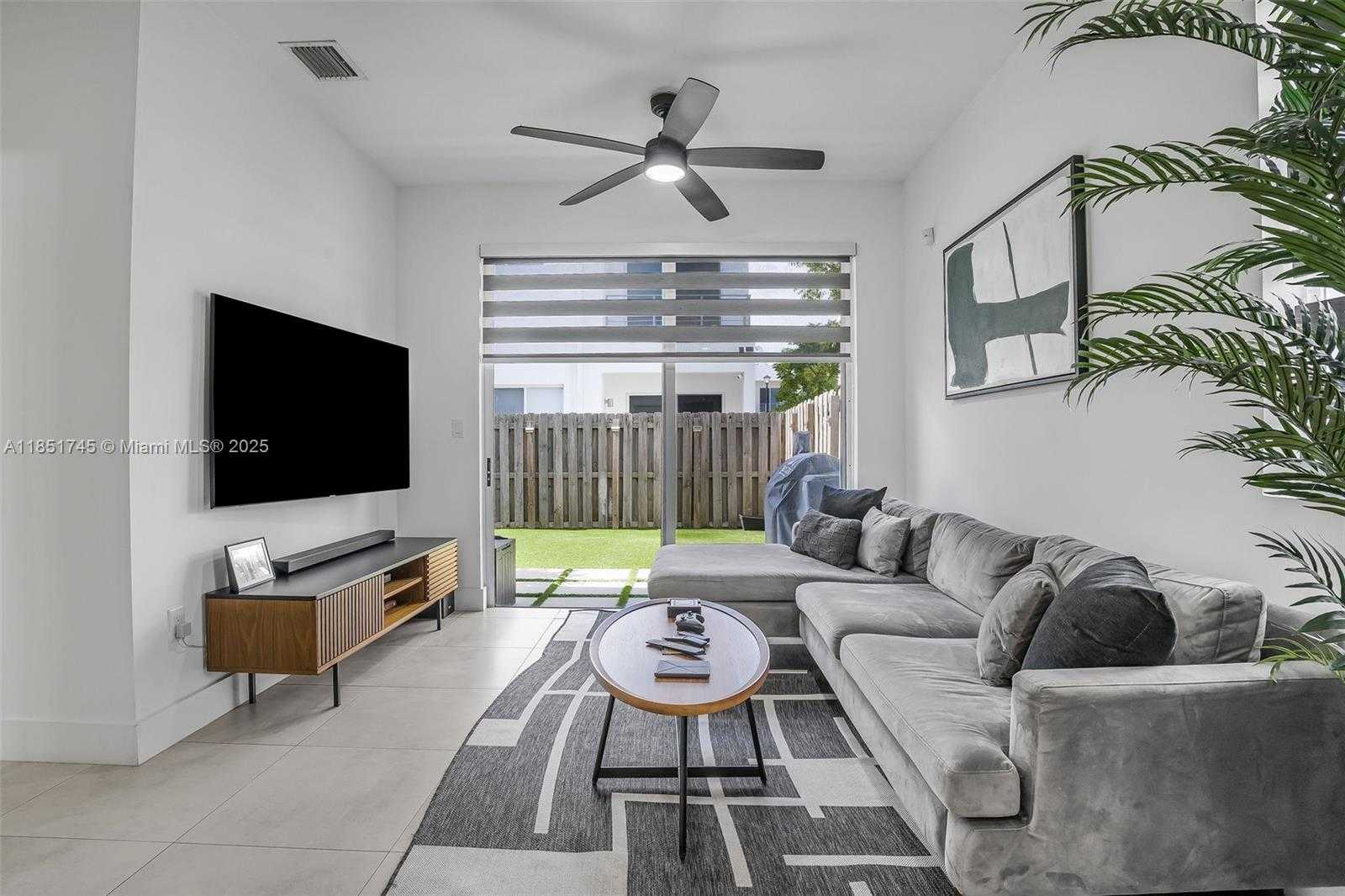 Small Image of 10263 NORTH WEST 72ND ST, Doral Number 8