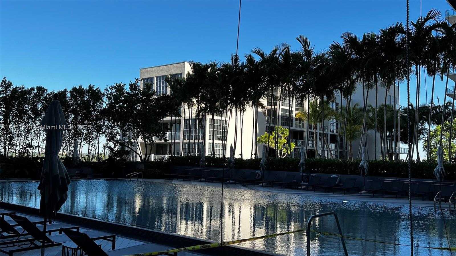 Small Image of Miami Number 19