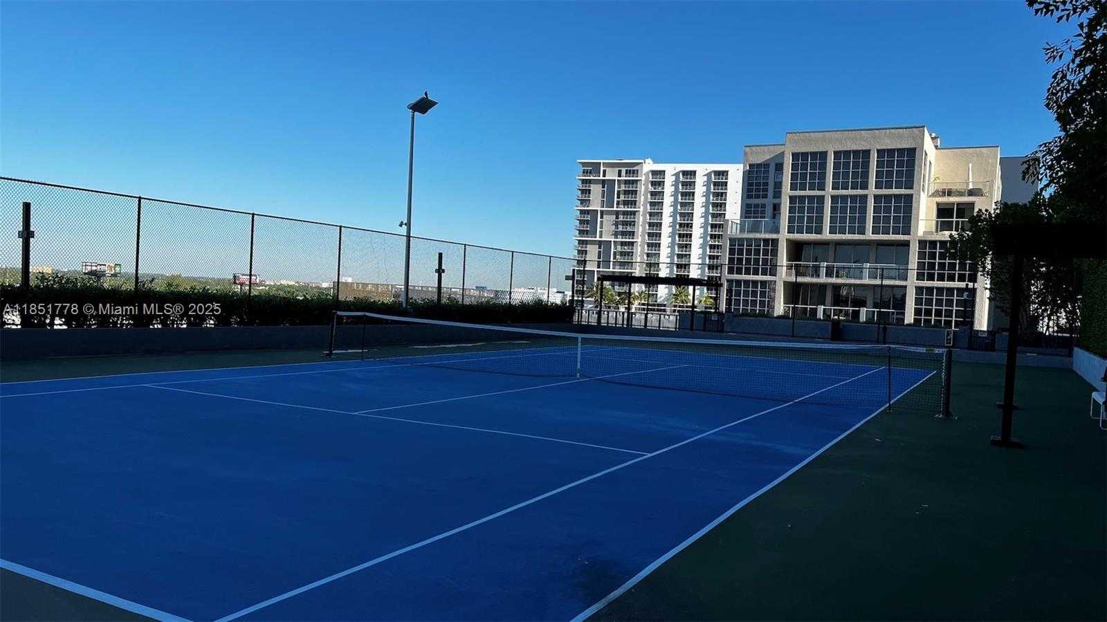 Small Image of Miami Number 24