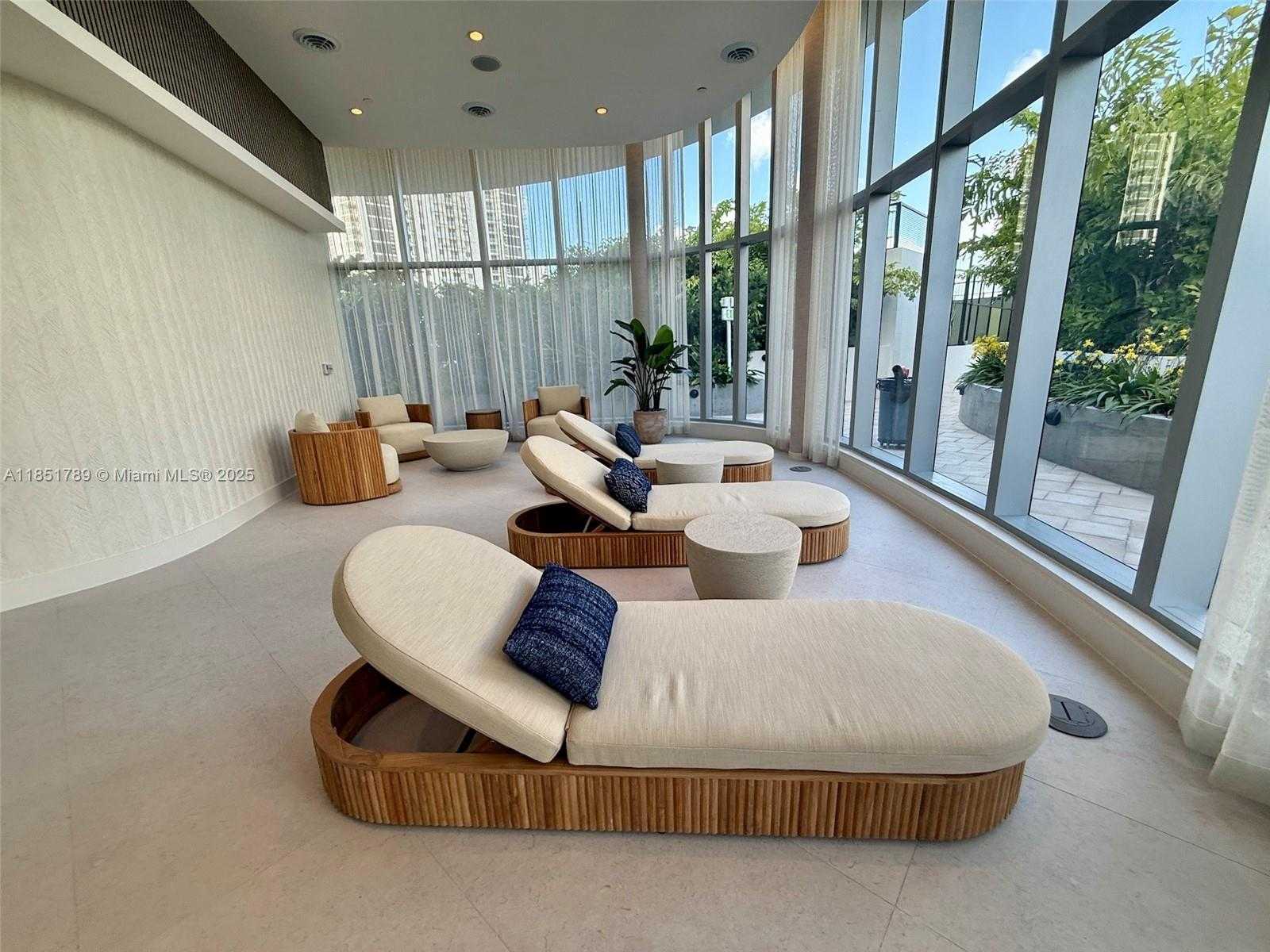 Small Image of 700 NORTH EAST 24TH ST #606, Miami Number 19