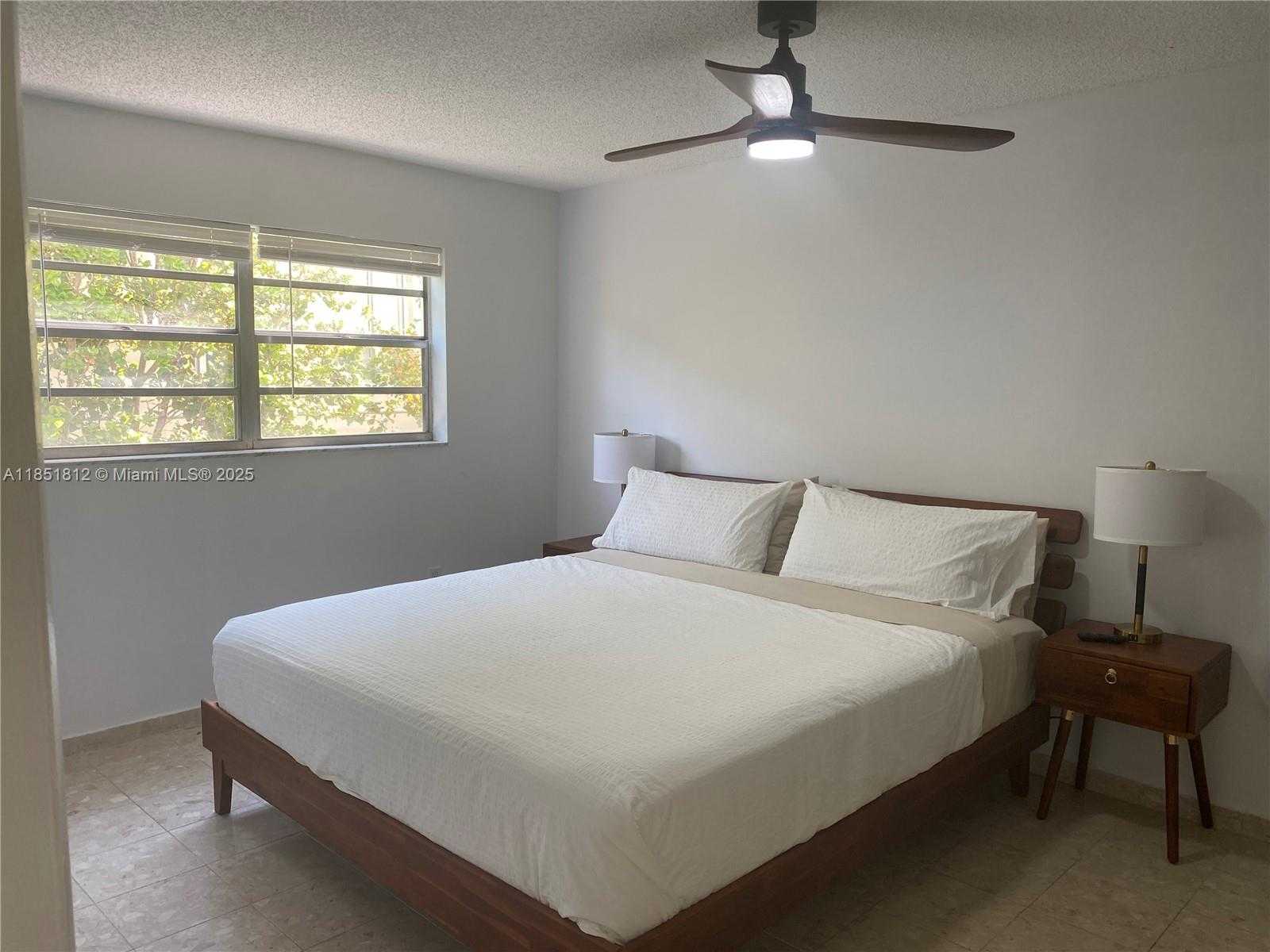 Small Image of 1605 MERIDIAN AVE #202, Miami Beach Number 5