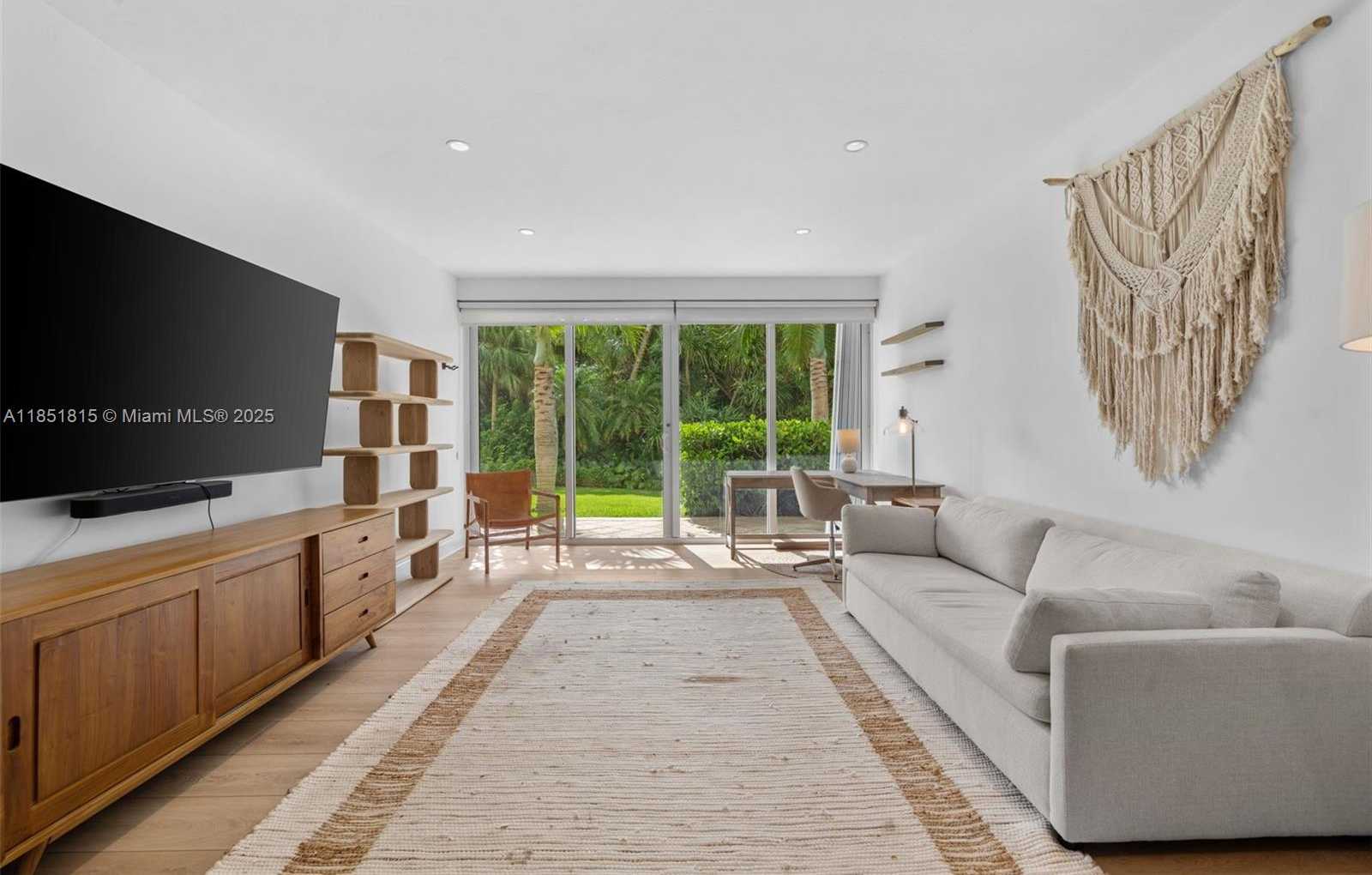 Small Image of 200 OCEAN LANE DR #108, Key Biscayne Number 14