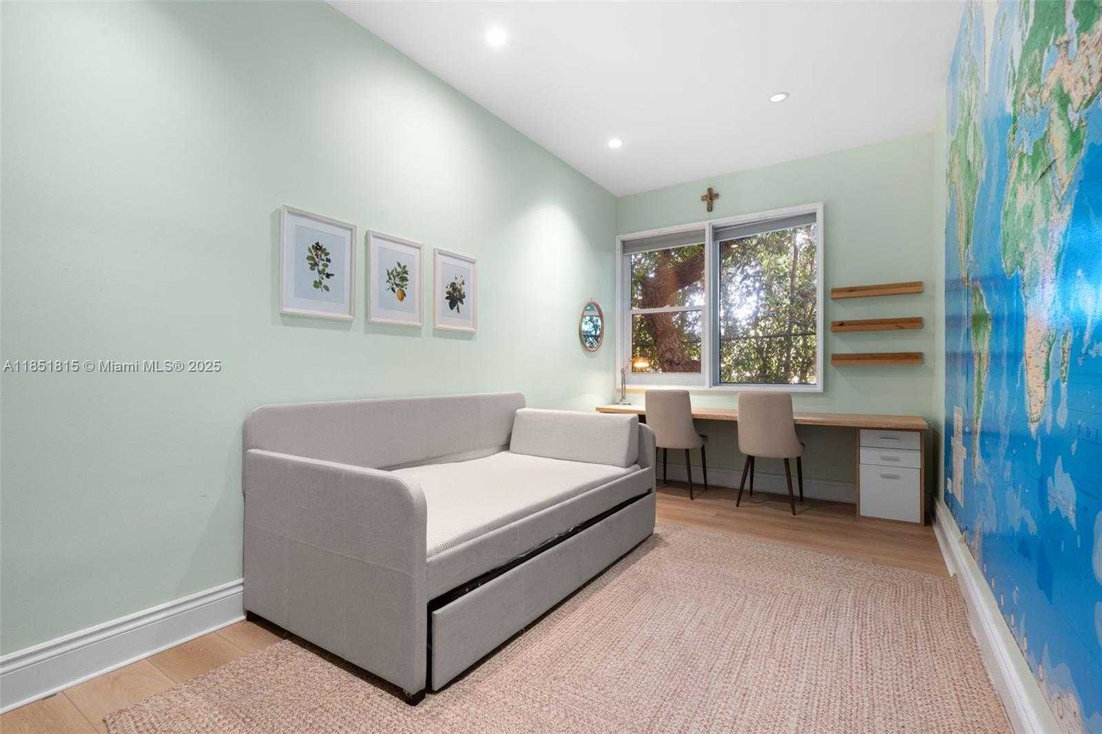 Small Image of 200 OCEAN LANE DR #108, Key Biscayne Number 18