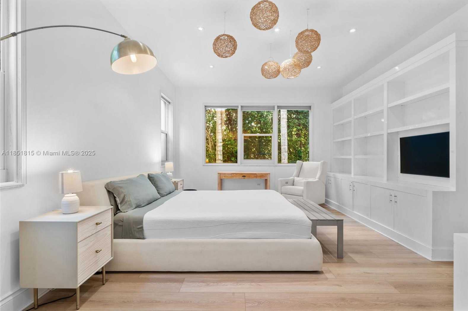 Small Image of 200 OCEAN LANE DR #108, Key Biscayne Number 27