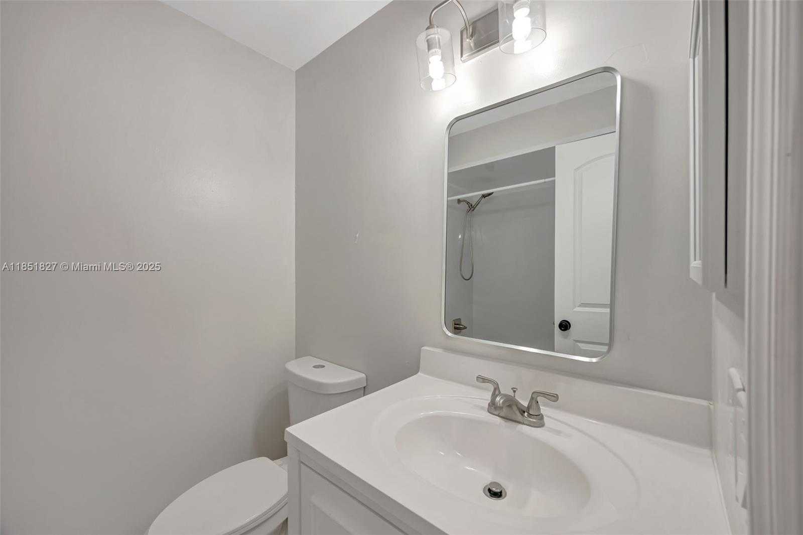 Small Image of 15224 SOUTH WEST 111TH ST, Miami Number 20
