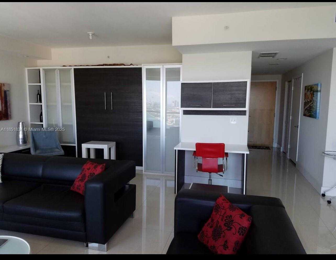Small Image of Miami Number 11