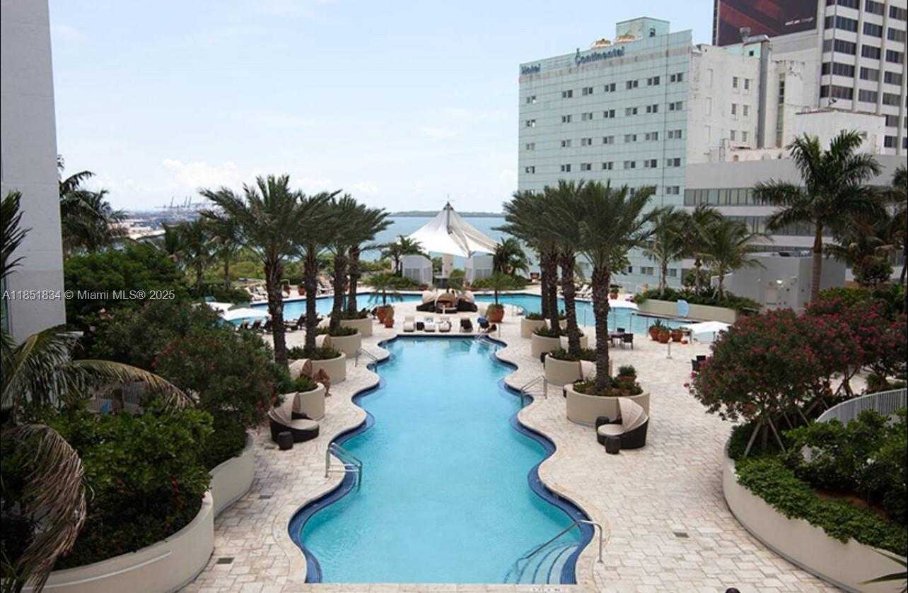 Small Image of Miami Number 29