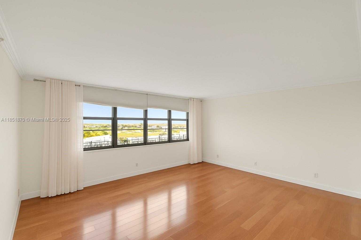 Small Image of 300 THREE ISLANDS BLVD #518, Hallandale Beach Number 14