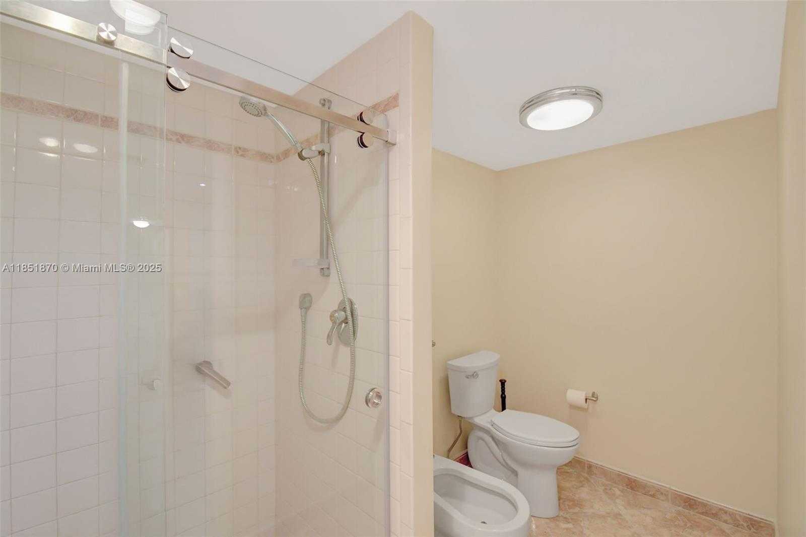 Small Image of 300 THREE ISLANDS BLVD #518, Hallandale Beach Number 22