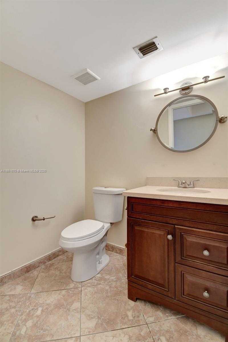 Small Image of 300 THREE ISLANDS BLVD #518, Hallandale Beach Number 25