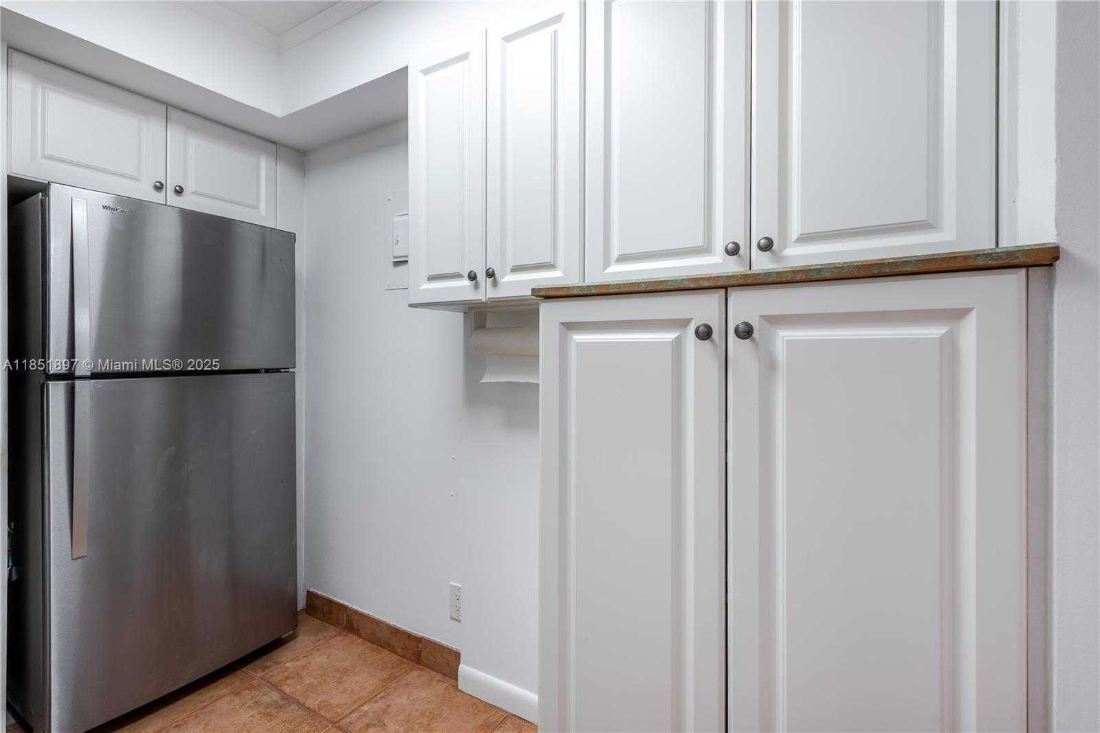 Small Image of 3180 SOUTH OCEAN DR #310, Hallandale Beach Number 19