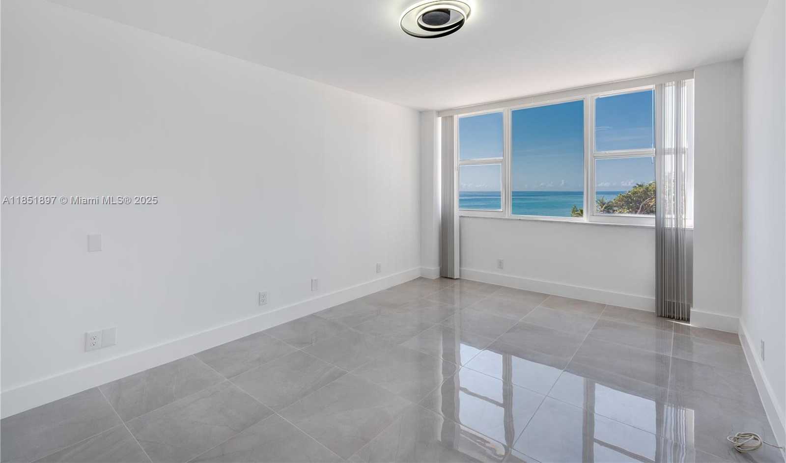 Small Image of 3180 SOUTH OCEAN DR #310, Hallandale Beach Number 20