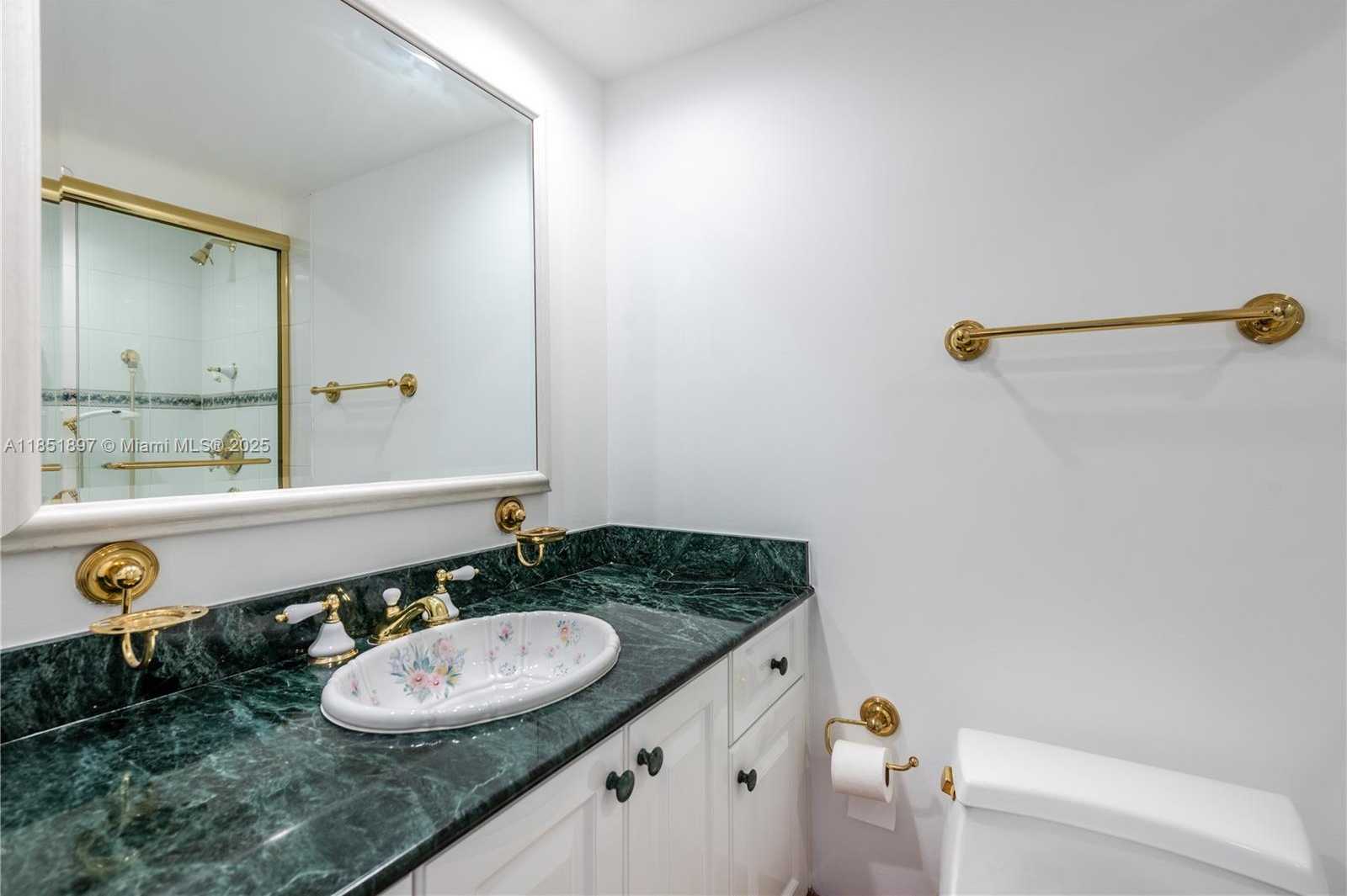 Small Image of 3180 SOUTH OCEAN DR #310, Hallandale Beach Number 22