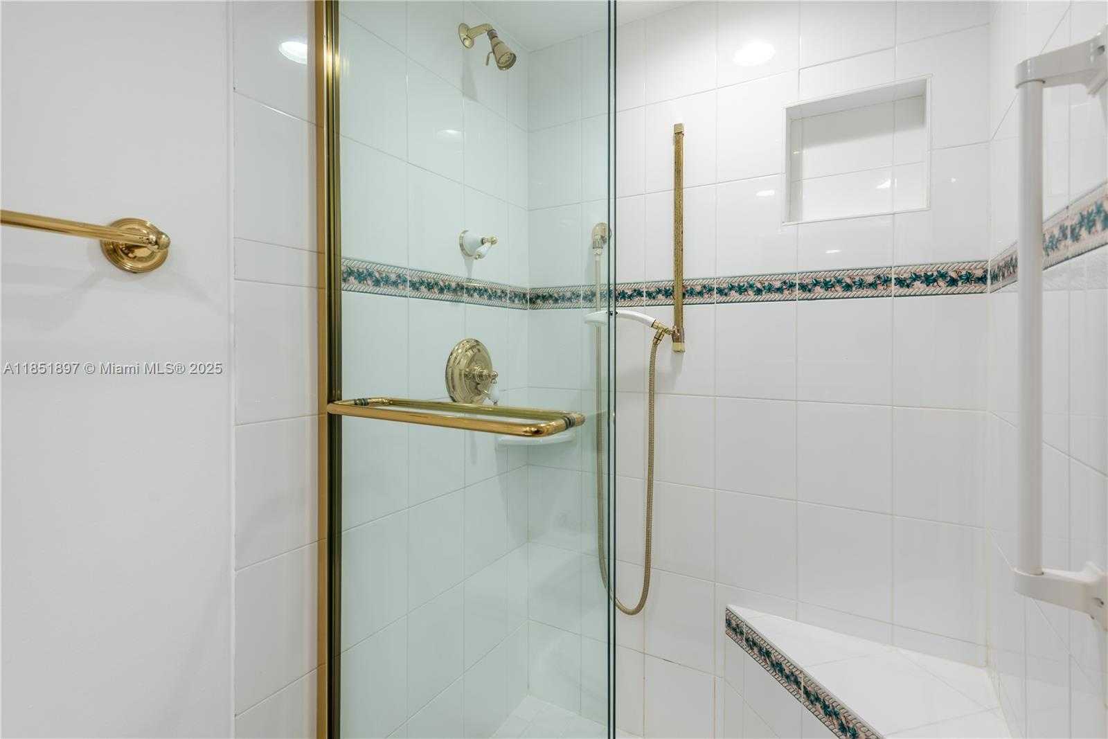 Small Image of 3180 SOUTH OCEAN DR #310, Hallandale Beach Number 24