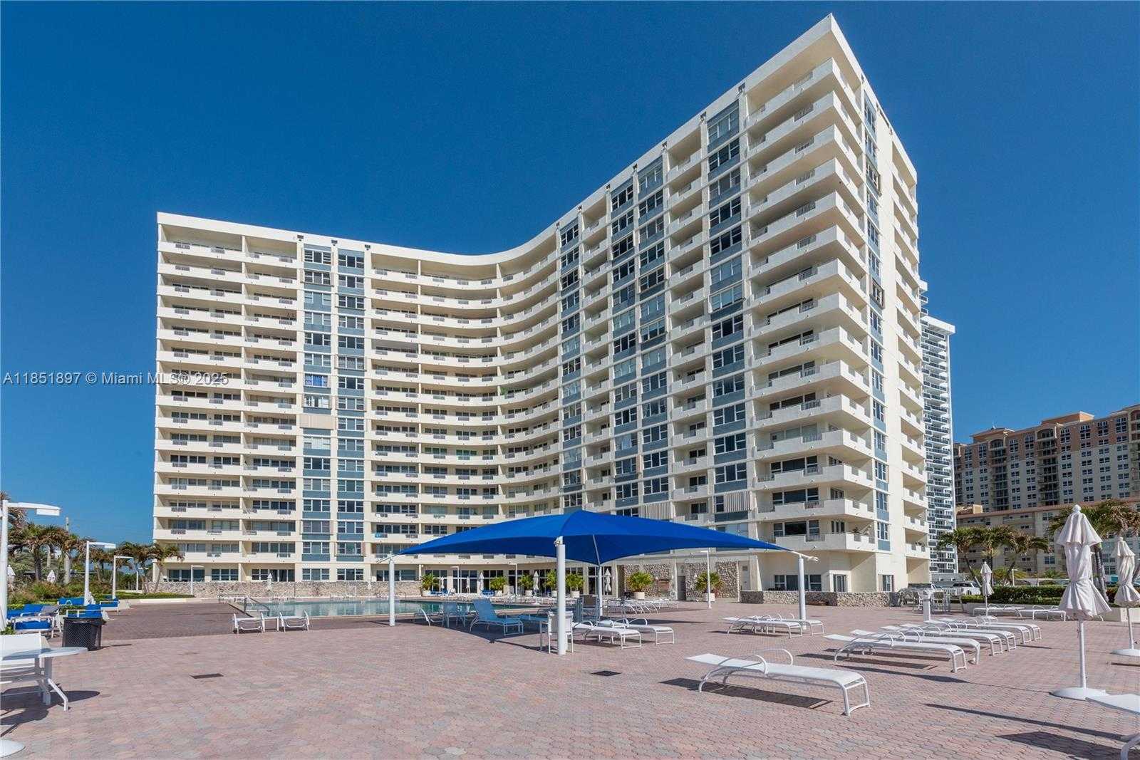 Small Image of 3180 SOUTH OCEAN DR #310, Hallandale Beach Number 33