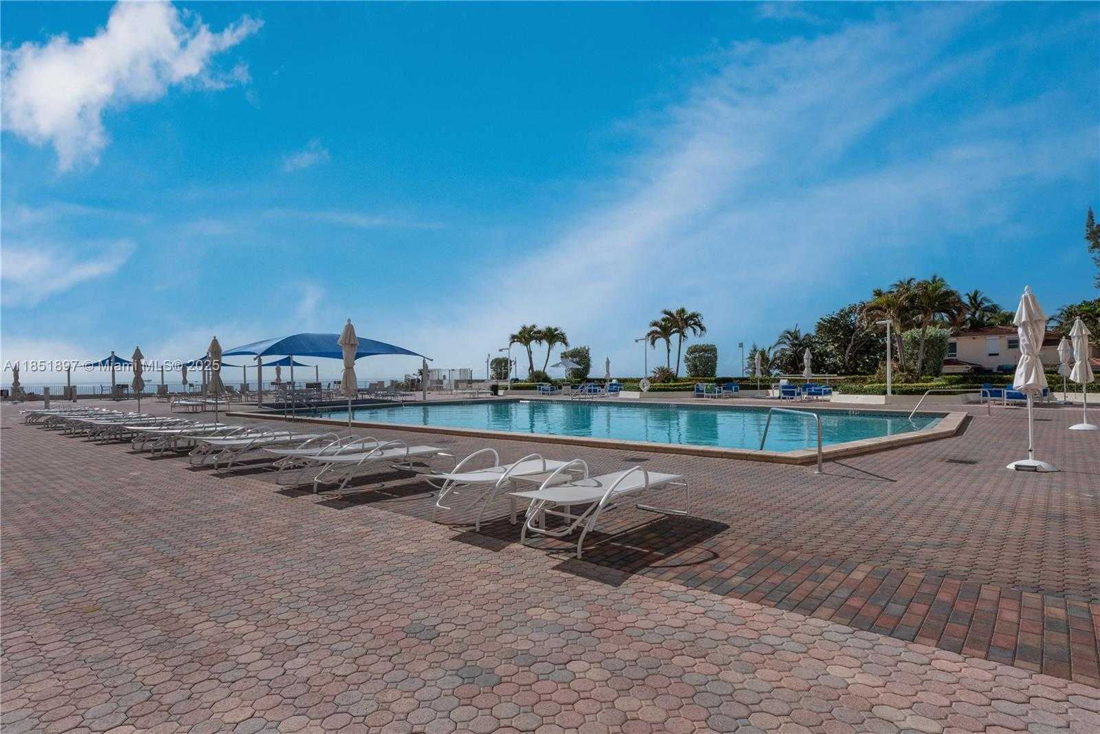 Small Image of 3180 SOUTH OCEAN DR #310, Hallandale Beach Number 37