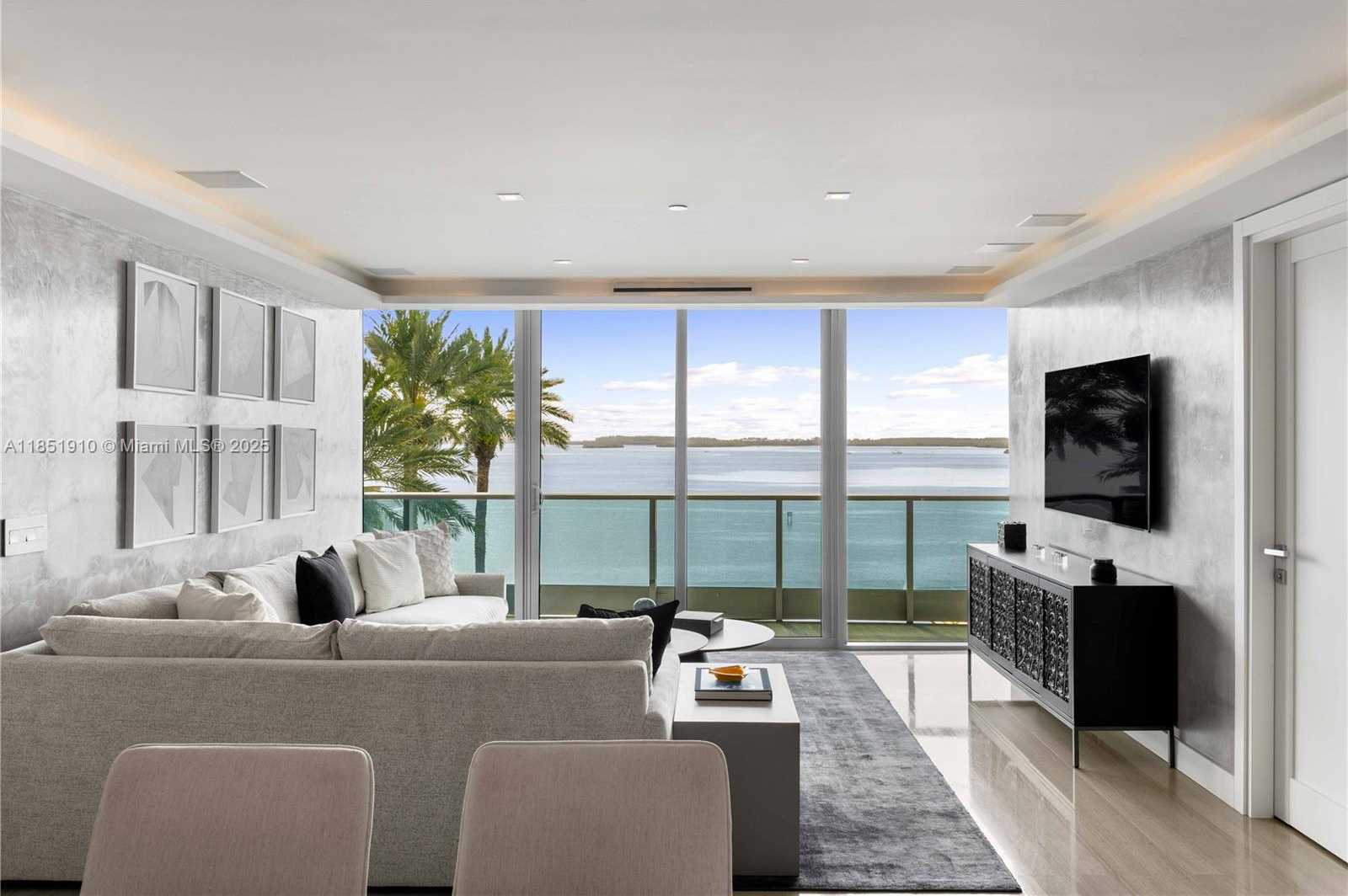 Small Image of 1331 BRICKELL BAY DR #909, Miami Number 22