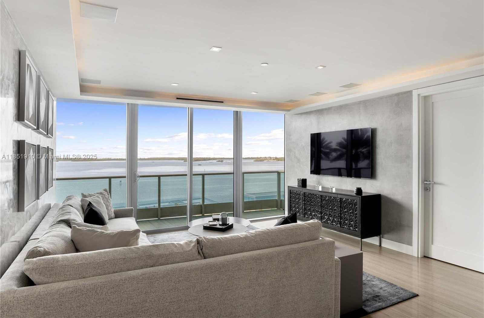 Small Image of 1331 BRICKELL BAY DR #909, Miami Number 23
