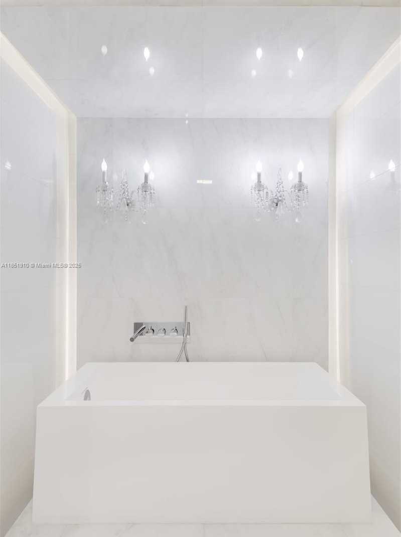 Small Image of 1331 BRICKELL BAY DR #909, Miami Number 36