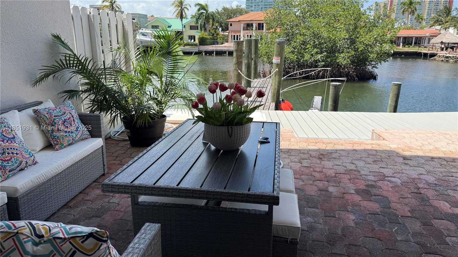 Small Image of 399 POINCIANA DR #1215, Sunny Isles Beach Number 13