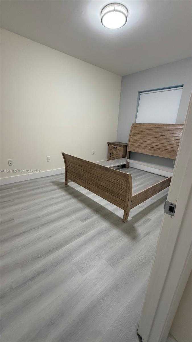 Small Image of 399 POINCIANA DR #1215, Sunny Isles Beach Number 16