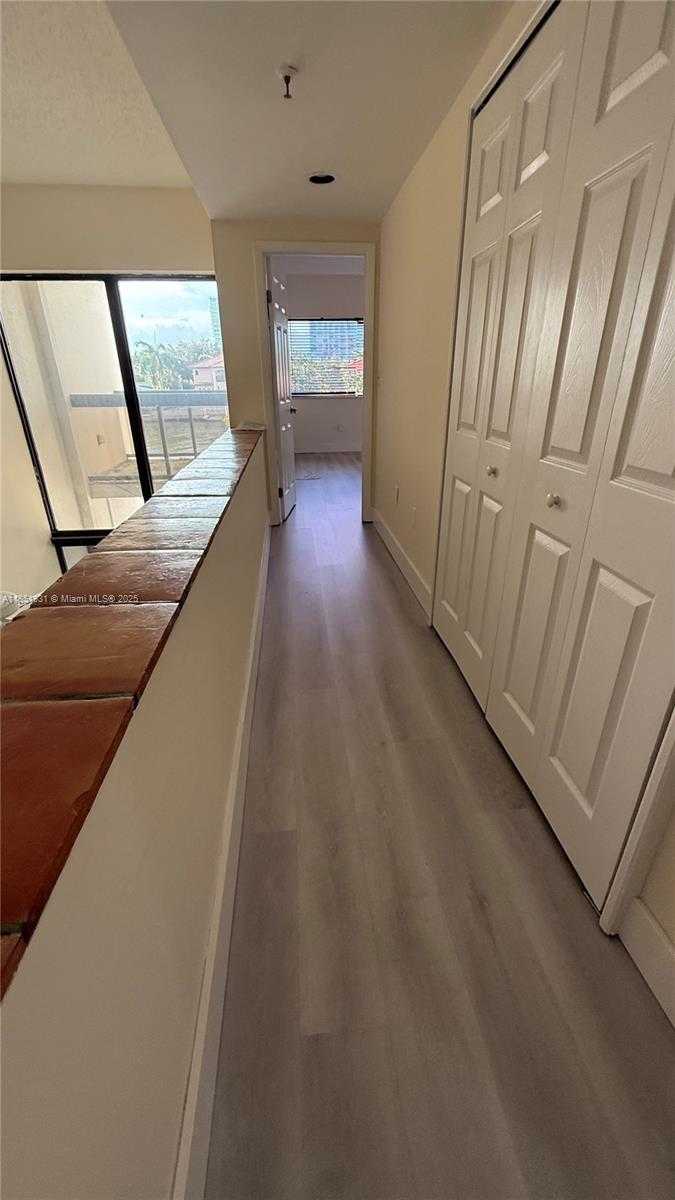 Small Image of 399 POINCIANA DR #1215, Sunny Isles Beach Number 21
