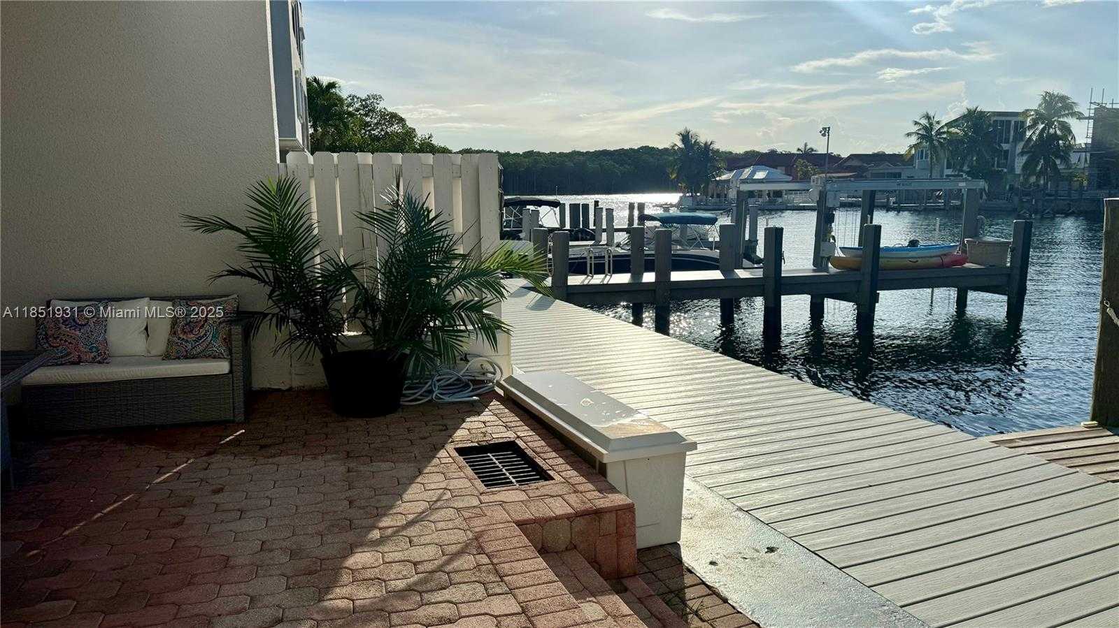 Small Image of 399 POINCIANA DR #1215, Sunny Isles Beach Number 31